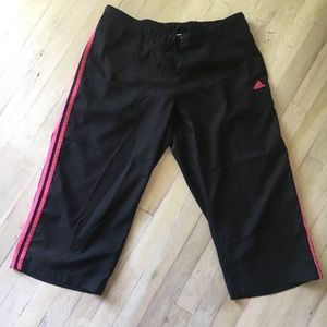 Adidas Women’s Loose Fit Stretch Capri Size XL